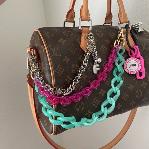 Pink Acrylic Bag Chain - Picture 1 of 2